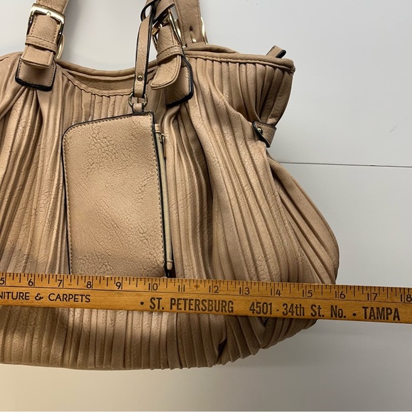 Black Rivet Cream Oversized Hobo Shoulder Bag W/Matching Wallet Boho Everyday - Picture 9 of 10